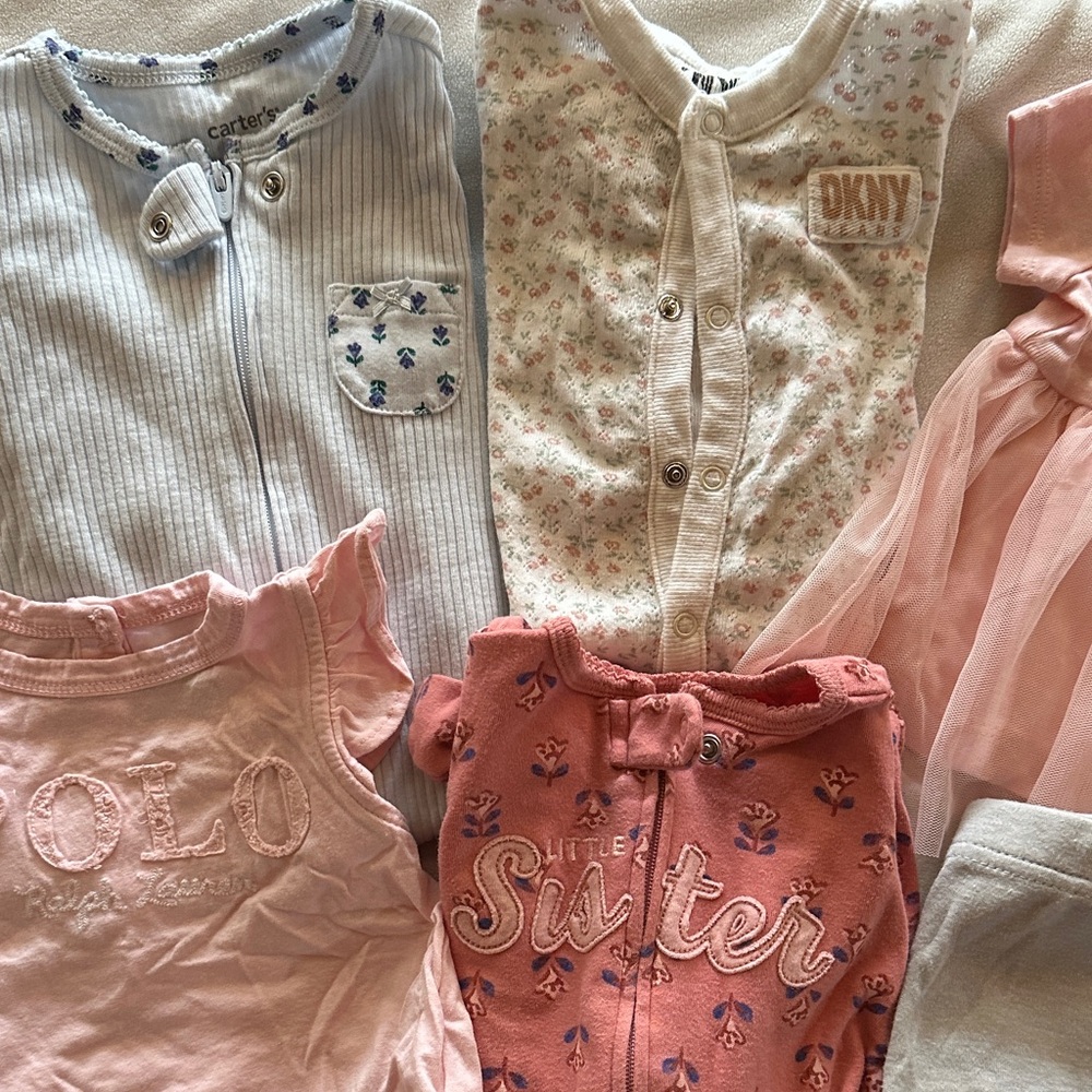 Assorted Baby Bundle - Picture 3 of 5